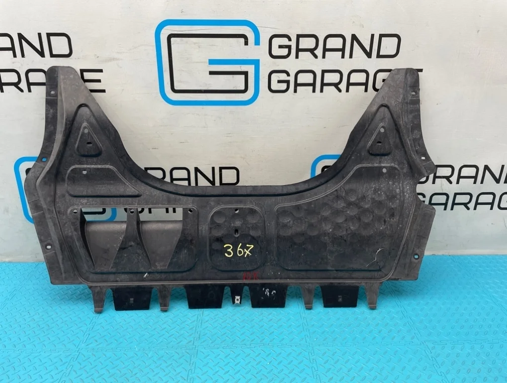 Защита двигателя Volkswagen Passat Cc 2013 3C8825235 B6 CDAA 1.8