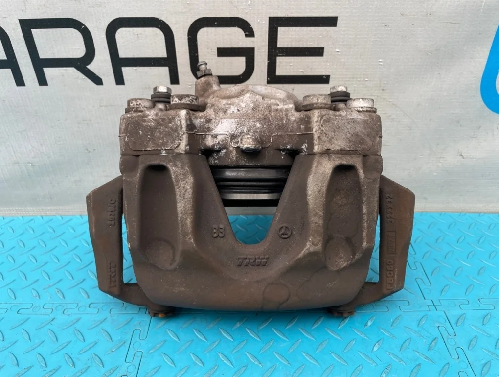 Суппорт Mercedes-Benz E-Class 2011 A2044213181 W212 276.952 3.5, передний левый