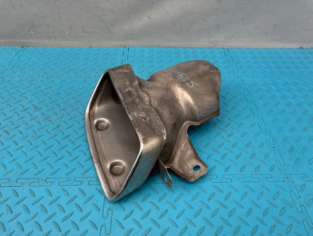 Насадка на глушитель Mercedes-Benz E-Class 2011 A2124901027 W212 276.952 3.5, правая