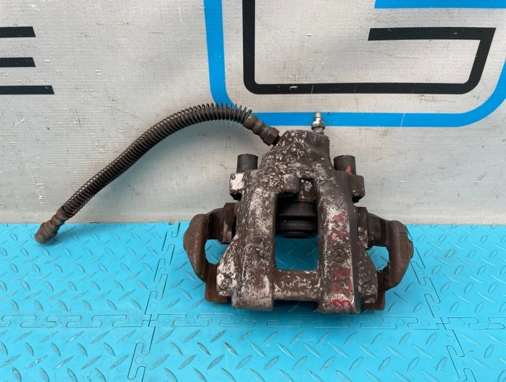 Суппорт Mercedes-Benz E-Class 2002 A0024202583 W211 112.949 3.2, задний левый