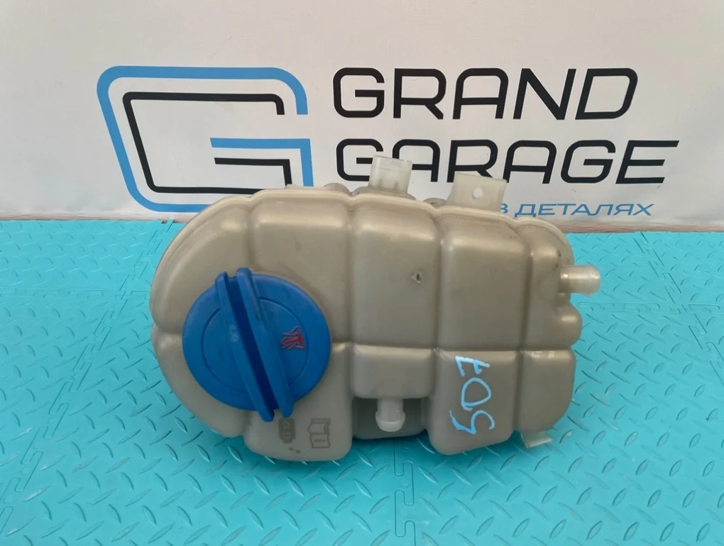 Бачок расширительный Audi A6 2013 4G0121403AC C7 CHVA 2.8