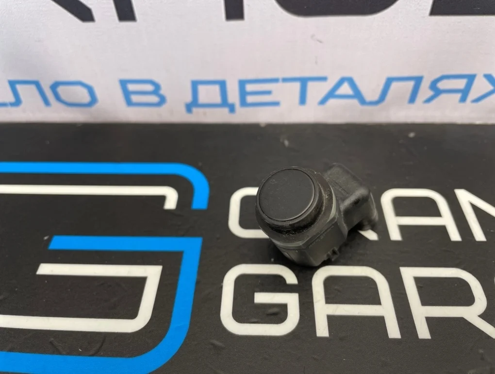 Датчик парктроника Audi Q3 2012 1S0919275A 8UB CPSA 2.0, передний
