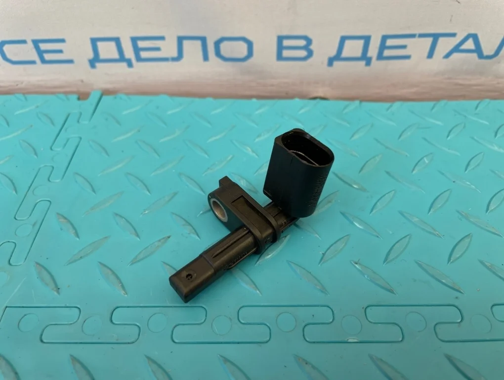 Датчик abs Volkswagen Touareg 2012 WHT005651 7P5 CGRA 3.6