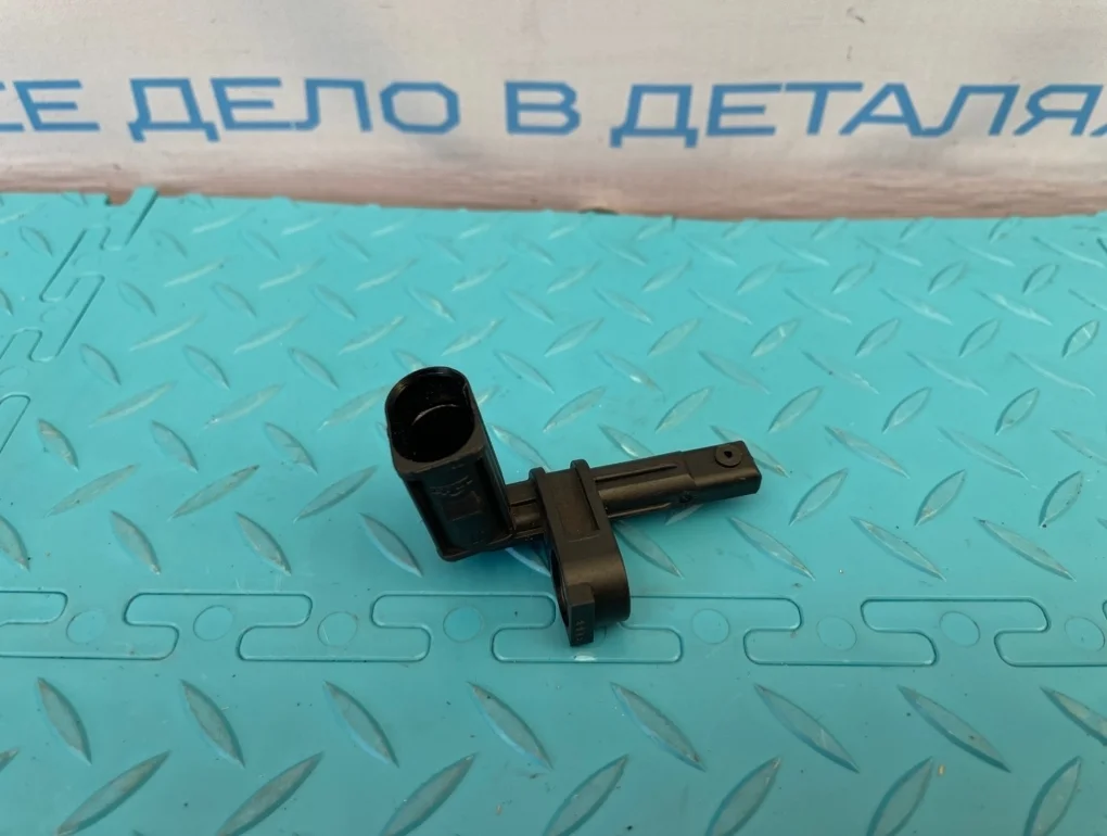 Датчик abs Volkswagen Touareg 2012 WHT005651 7P5 CGRA 3.6