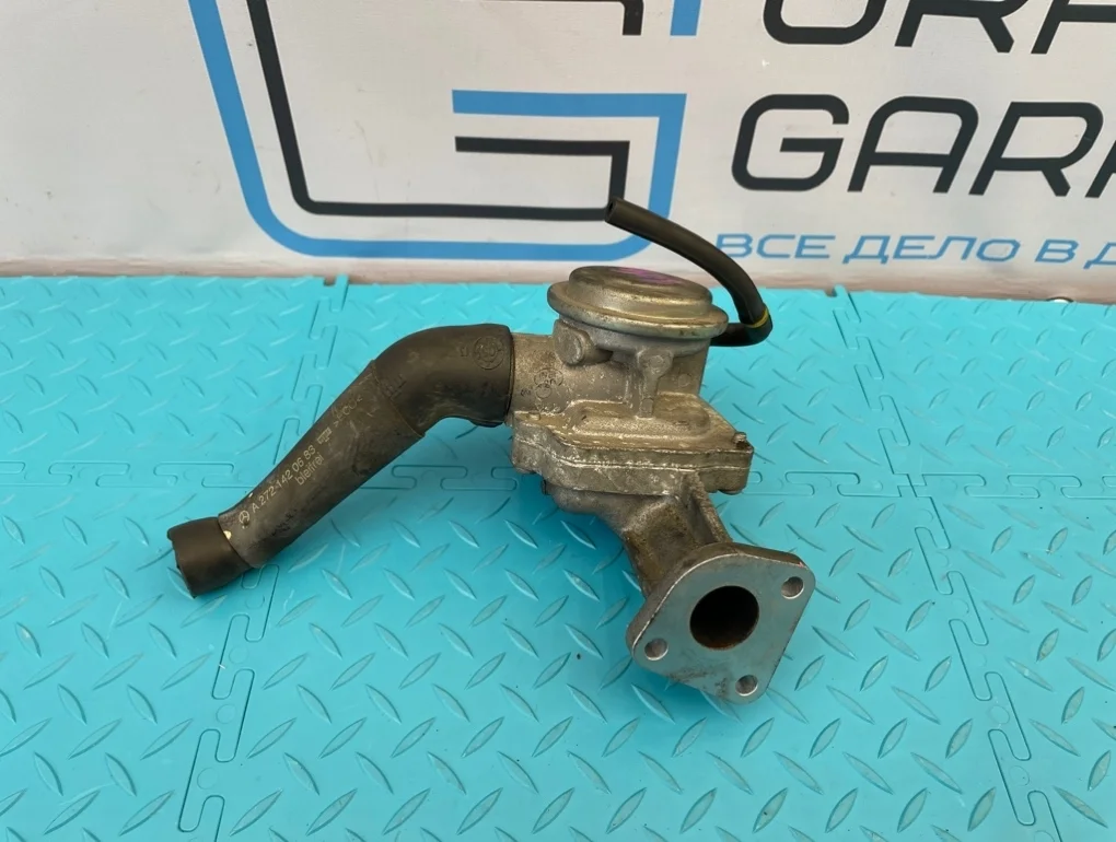 Клапан EGR Mercedes-Benz Clk-Class 2005 A0021407560 W209 272.960 3.5, правый