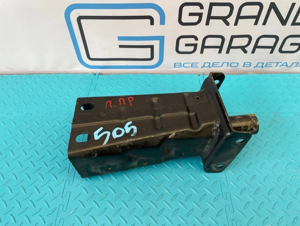 Кронштейн усилителя бампера Mercedes-Benz S-Class 2007 A2216204434 W221 273.961 5.5, передний правый