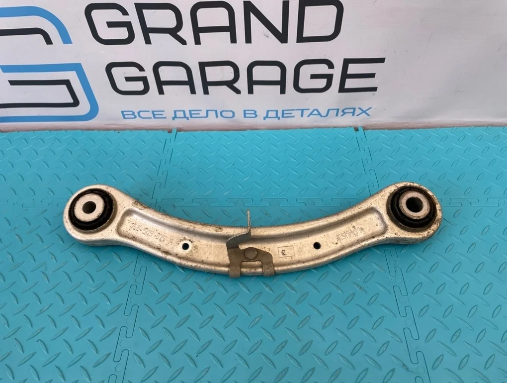 Рычаг Volkswagen Touareg 2012 7L0505323A 7P5 CGRA 3.6, задний