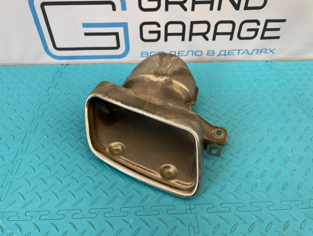 Насадка на глушитель Mercedes-Benz E-Class 2012 A2124901027 W212 276.952 3.5, задняя правая