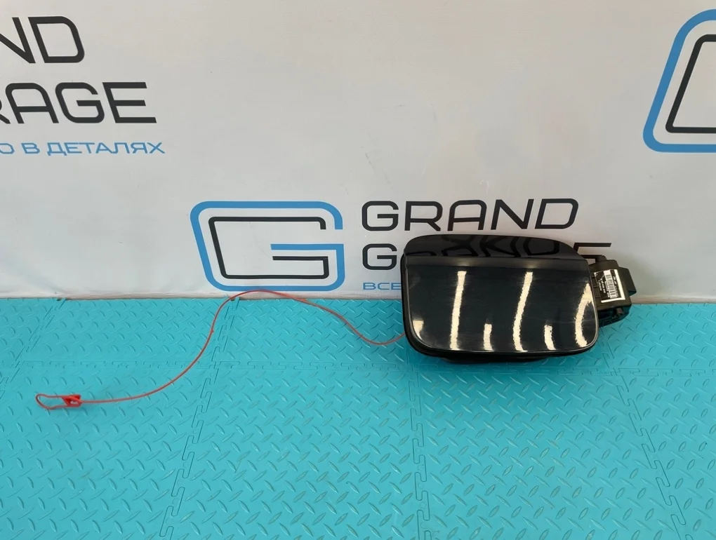 Лючок бензобака Audi Q3 2012 8U0809906 8UB CPSA 2.0