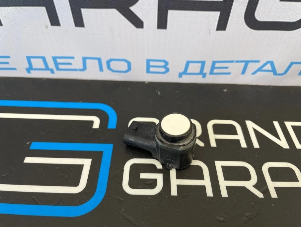 Датчик парктроника Volkswagen Touareg 2012 1S0919275 7P5 CGRA 3.6