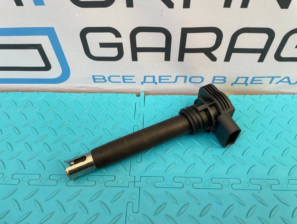 Катушка зажигания Audi Q3 2012 06H905115B 8UB CPSA 2.0