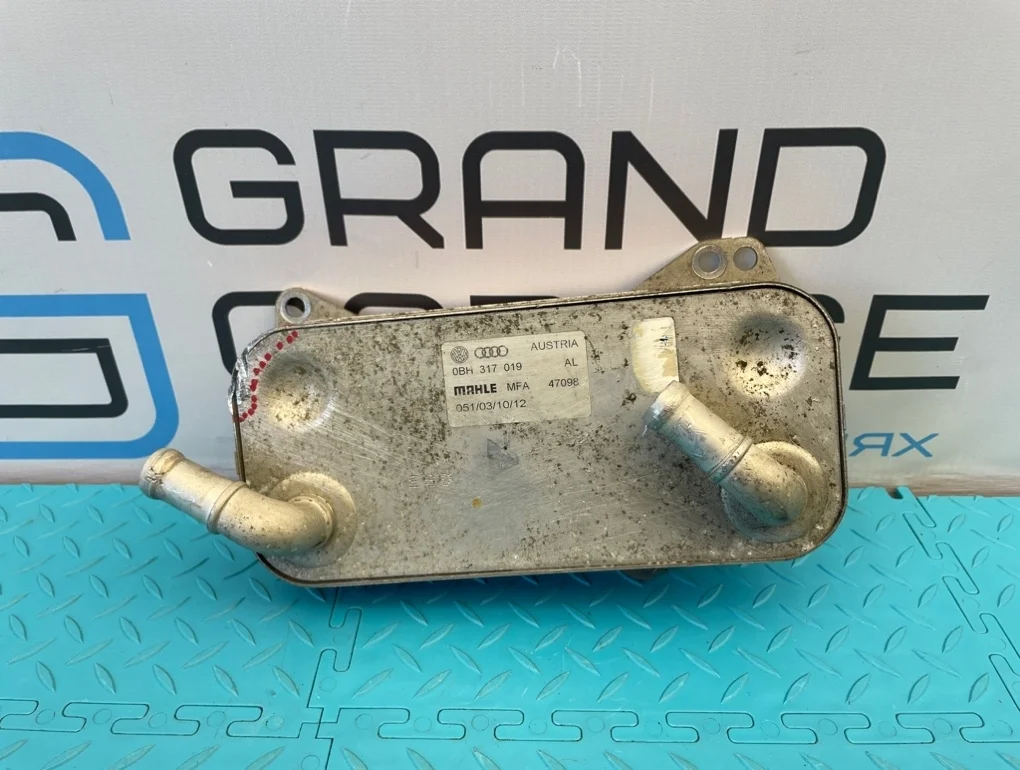 Теплообменник Audi Q3 2012 0BH317019 8UB CPSA 2.0