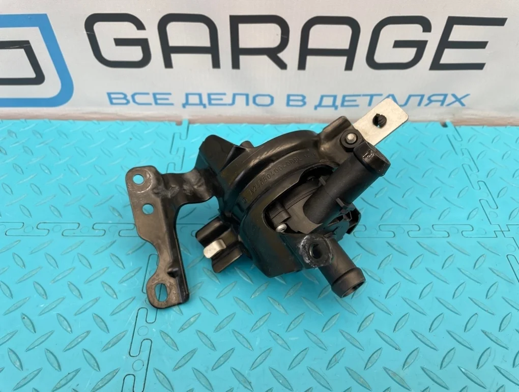 Насос водяной электрический Mercedes-Benz B-Class 2012 A0005000686 W246 270.910 1.6
