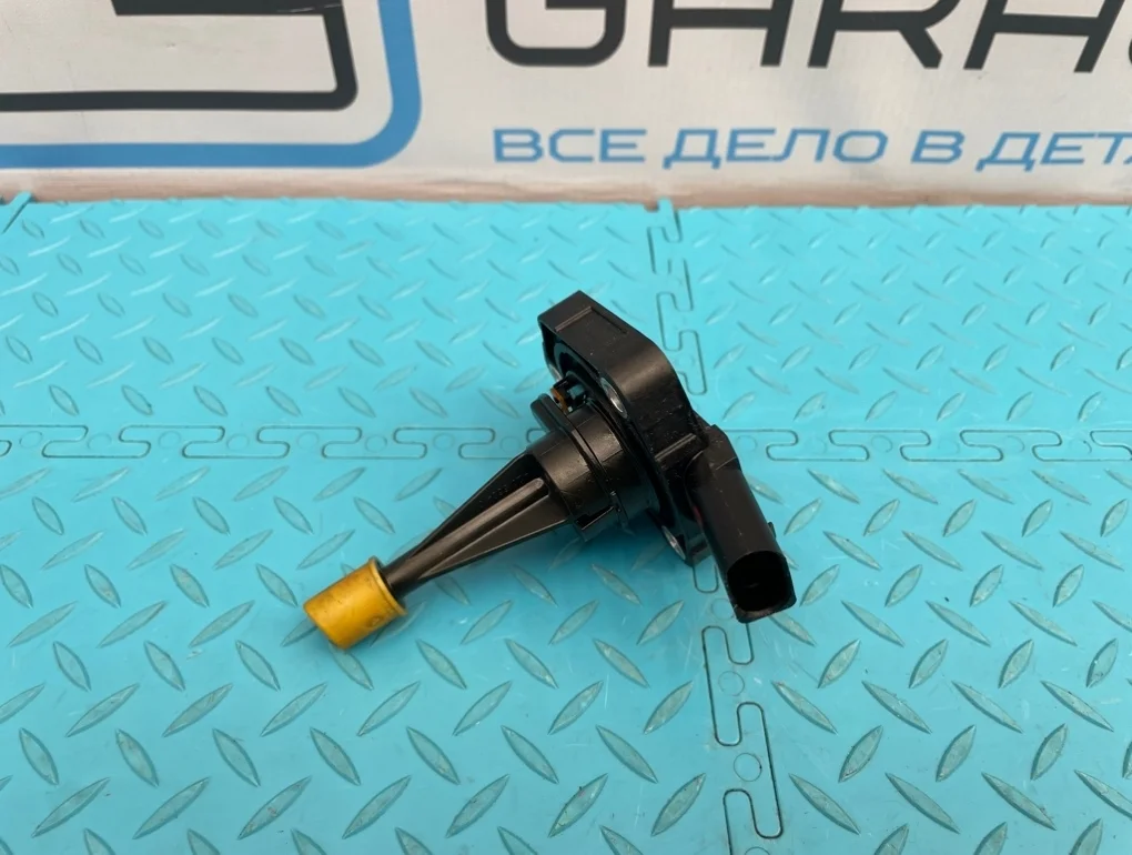 Датчик уровня масла Audi A7 2011 03C907660R 4GA CGWB 3.0