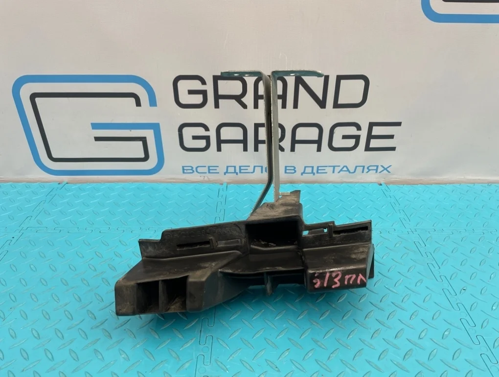 Кронштейн бампера Mercedes-Benz E-Class 2012 A2128852565 W212 276.952 3.5, передний левый