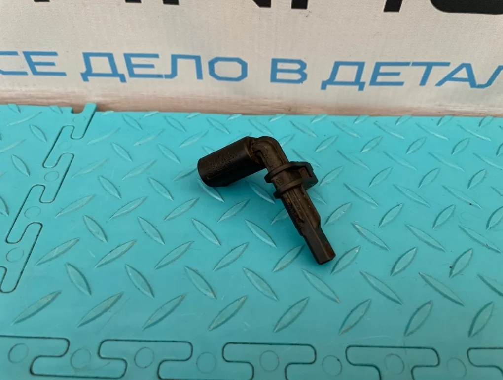 Датчик abs Volkswagen Touareg 2012 WHT005651 7P5 CGRA 3.6