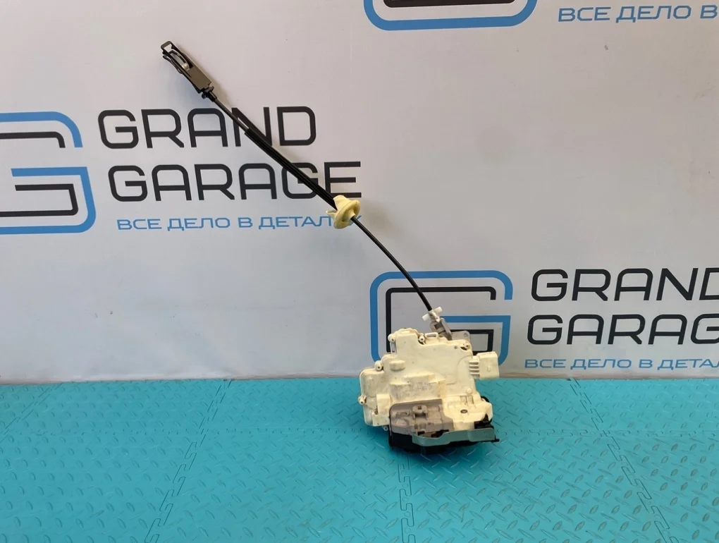 Замок двери Volkswagen Touareg 2012 4G0839016 7P5 CGRA 3.6, задний правый