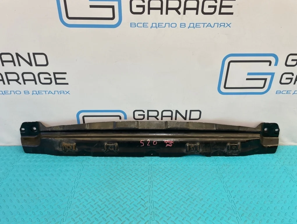 Кронштейн радиатора Porsche Cayenne 2004 7L0805551A 955 M02.2Y 3.2