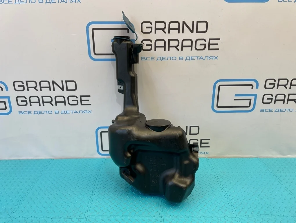 Бачок омывателя Mercedes-Benz E-Class 2012 A2048601960 W212 276.952 3.5