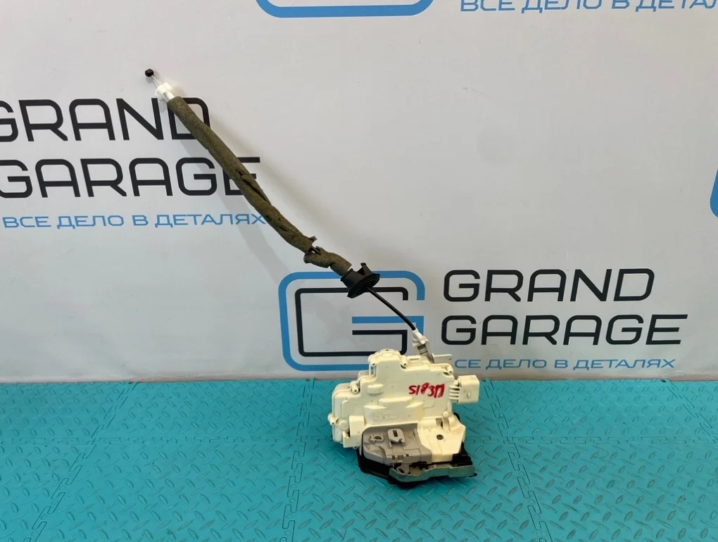 Замок двери Audi A7 2011 4G0839016 4GA CGWB 3.0, задний правый