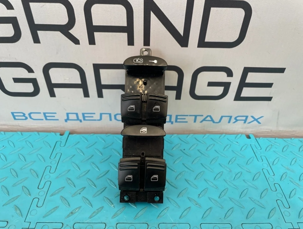 Блок стеклоподъемников Porsche Cayenne 2004 95561315601 955 M02.2Y 3.2, передний правый