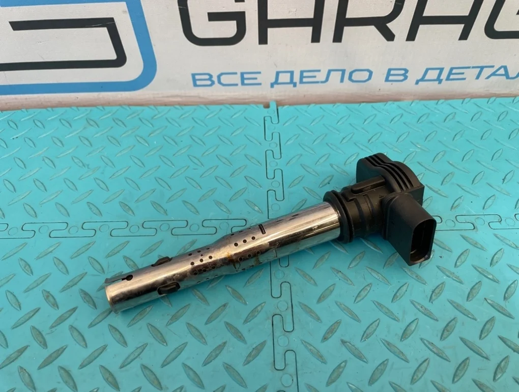 Катушка зажигания Audi A4 Allroad 2011 07K905715F 8KH CDNC 2.0