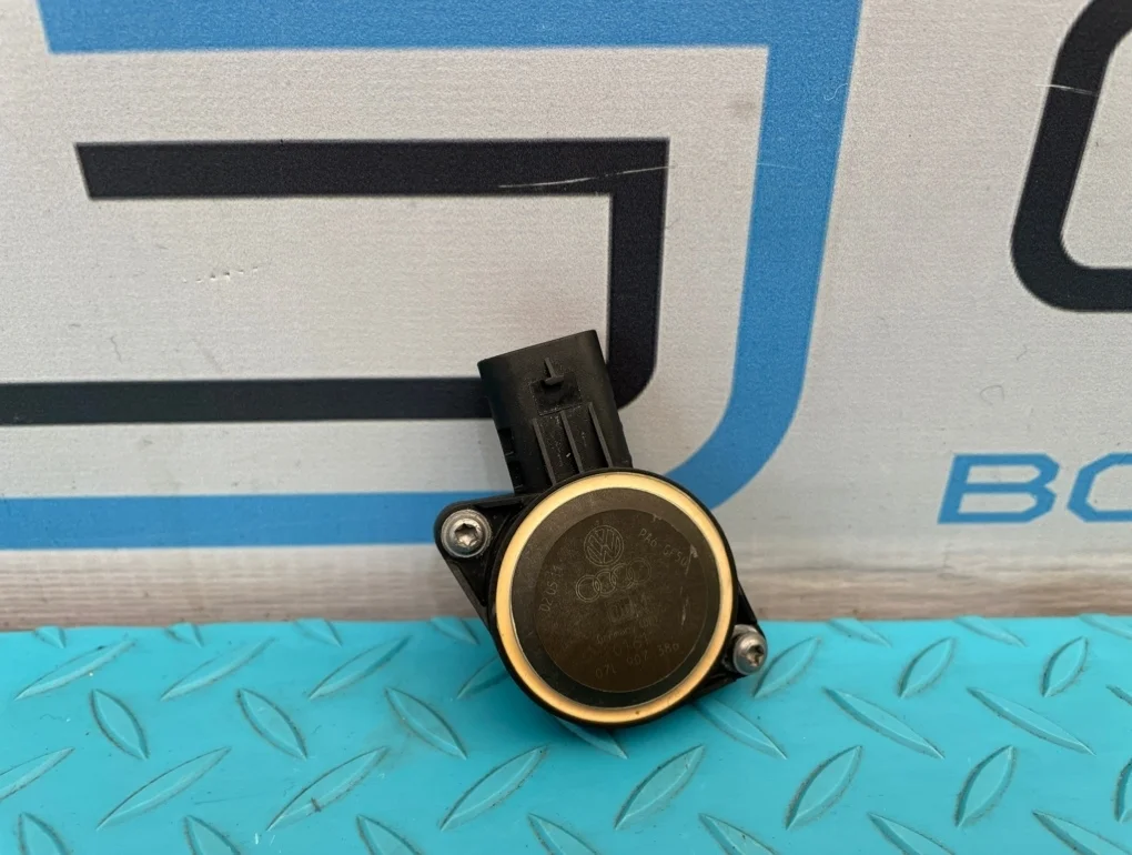 Датчик Audi A4 Allroad 2011 07L907386 8KH CDNC 2.0