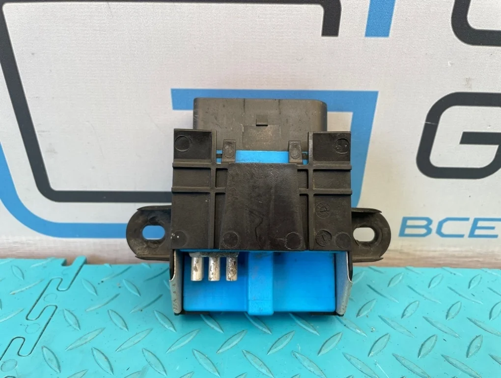 Блок электронный Audi Q3 2012 5N0201320A 8UB CPSA 2.0