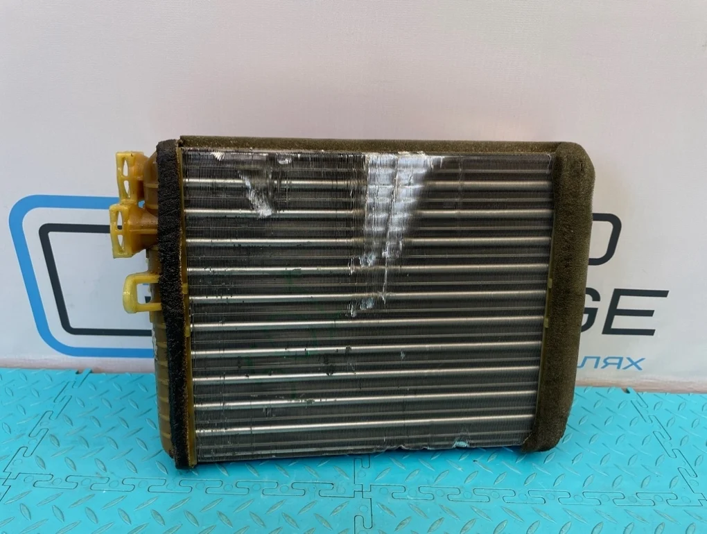 Радиатор печки Volvo Xc90 2009 9171503 C B6324S 3.2