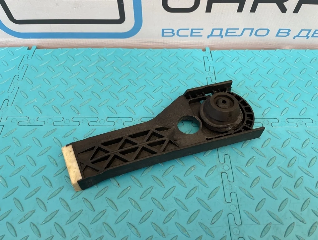 Кронштейн радиатора Mercedes-Benz A-Class 2012 A2465040440 W176 270.910 1.6, передний правый