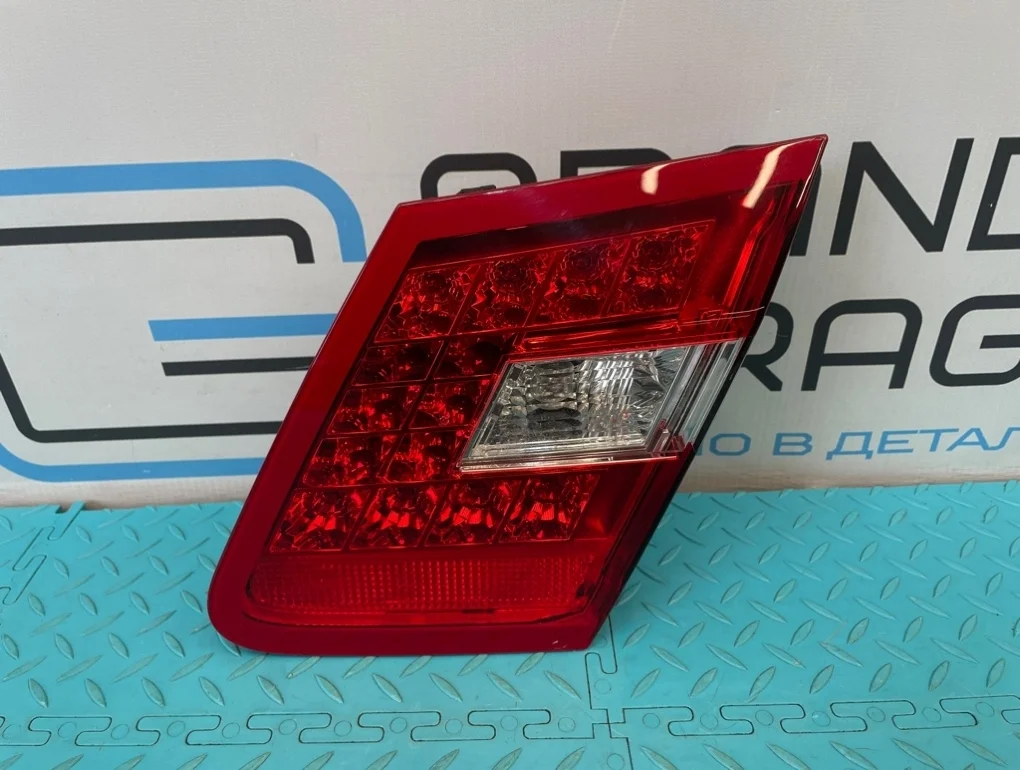 Фонарь Mercedes-Benz E-Class 2012 A2128200864 W212 276.952 3.5, задний правый