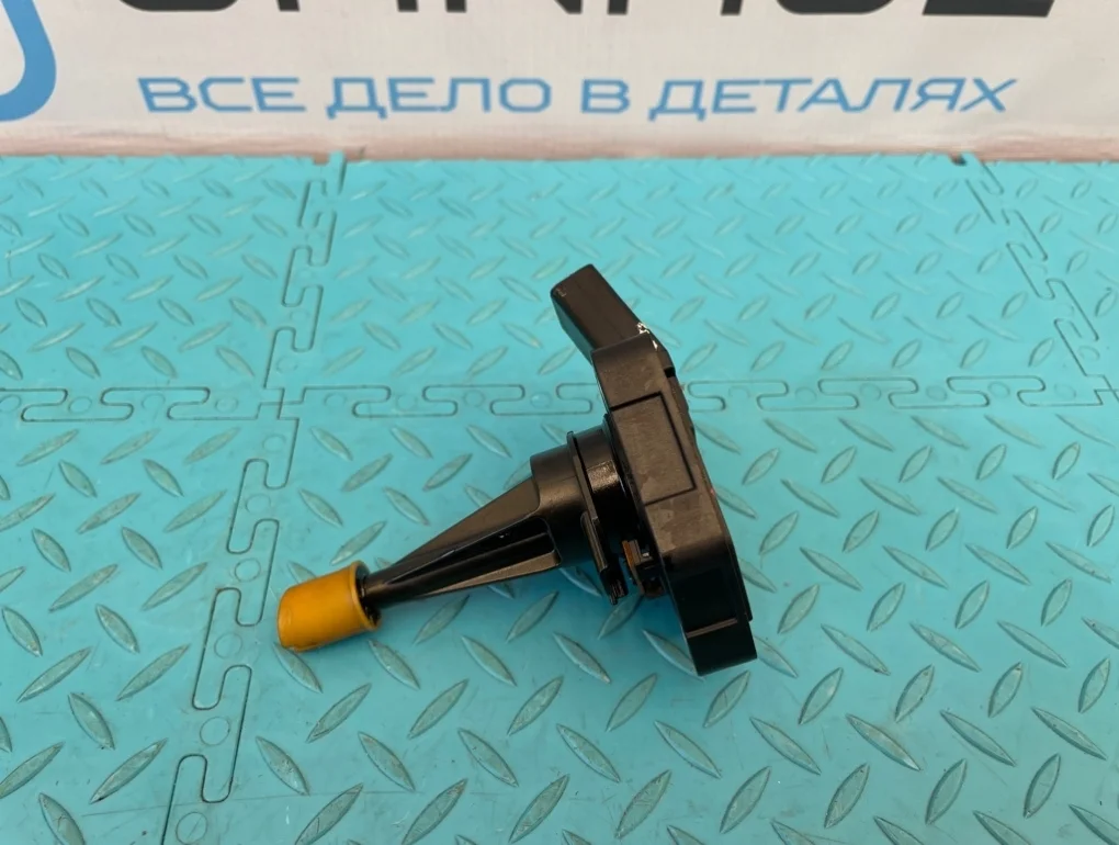 Датчик уровня масла Audi A6 2013 03C907660R C7 CHVA 2.8