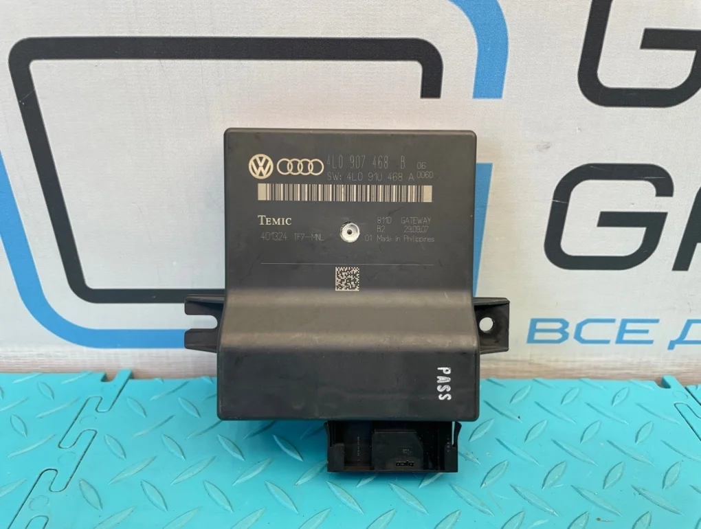 Датчик давления в шинах TPMS Audi Q7 2008 4L0907468B 4LB BHK 3.6