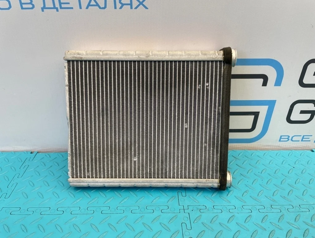 Радиатор печки Mercedes-Benz Cla-Class 2013 A2468300161 C117 270.920 2.0