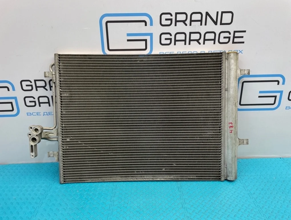 Радиатор кондиционера Volvo Xc70 2007 30794544 BZ B6324S 3.2