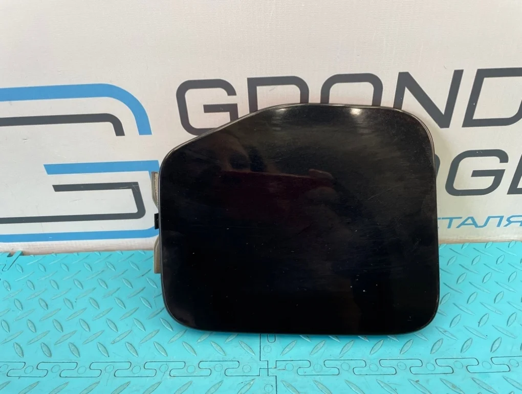 Лючок бензобака Mitsubishi Pajero 2010 5940A078 V93W 6G72 3.0