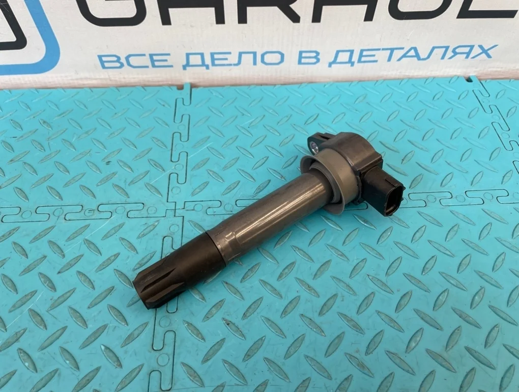 Катушка зажигания Mitsubishi Pajero 2010 1832A031 V93W 6G72 3.0