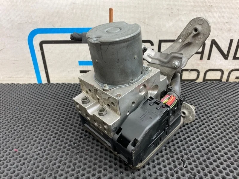 Блок ABS Mercedes-Benz E-Class 2008 2114313712 W211 642.920 3.0