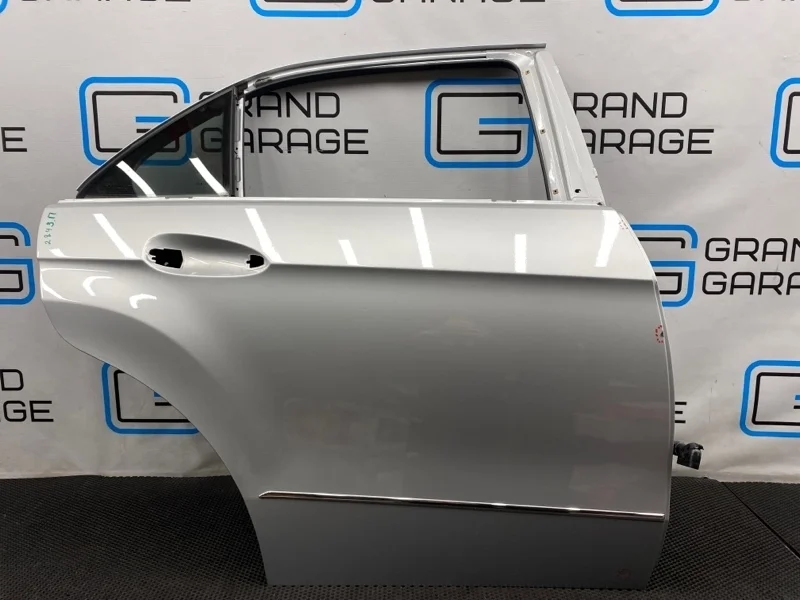 Дверь Mercedes-Benz E-Class 2127300205 W212, задняя правая