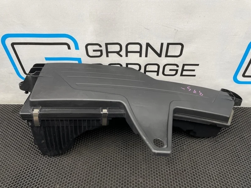 Корпус воздушного фильтра Bmw 3-Series 2013 13717597589 F30 N20B20B 2.0