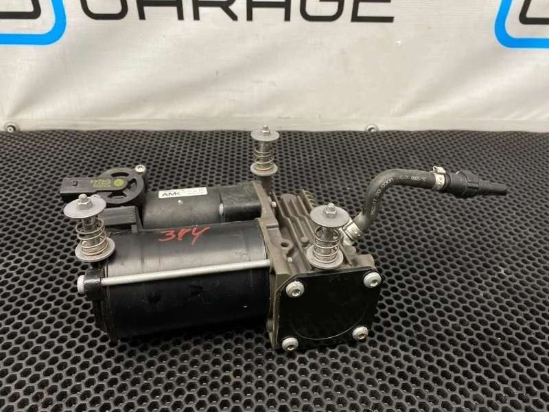 Компрессор пневмоподвески Bmw X5 2009 37206859714 E70 N52B30AF 3.0