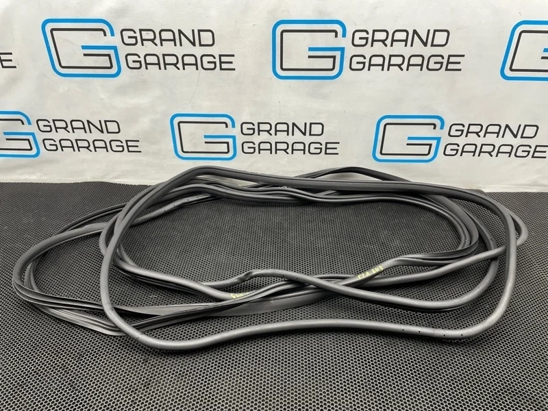 Уплотнитель двери комплект Mercedes-Benz E-Class 2009 2127500098 W212 271.860 1.8