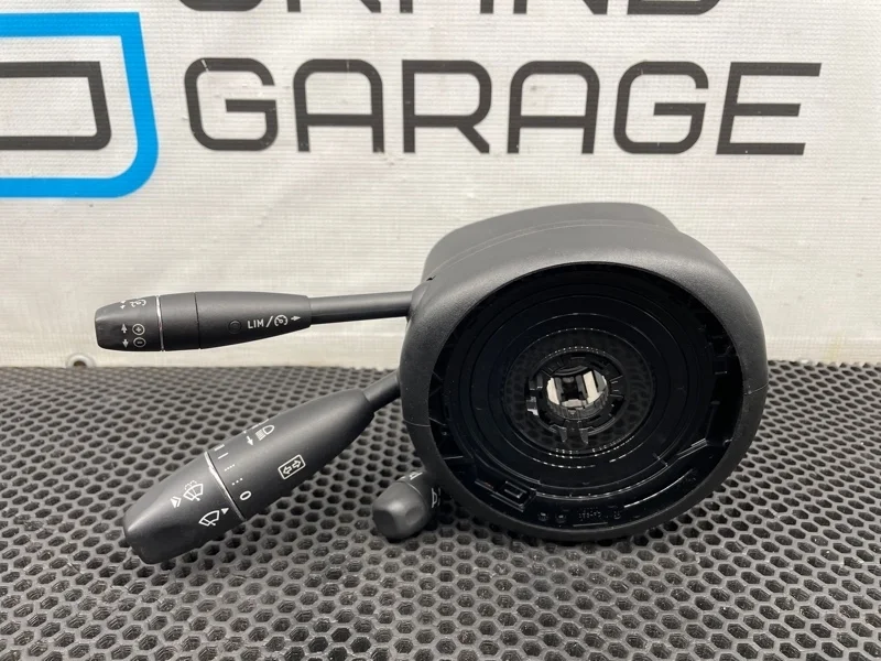 Переключатель подрулевой Mercedes-Benz E-Class 2010 A2129007702 W212 271.860 1.8