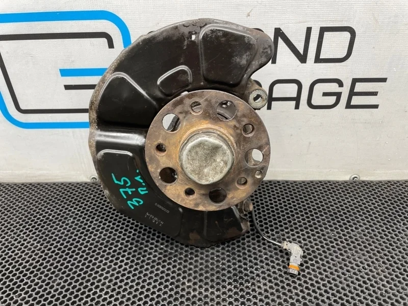 Кулак Mercedes-Benz E-Class 2009 A2124201144 W212 642.850 3.0, передний левый