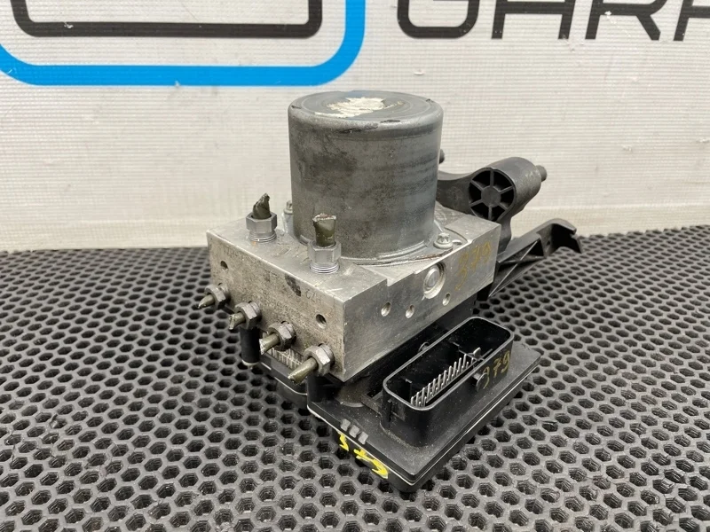 Блок ABS Mercedes-Benz E-Class 2009 A2124312112 W212 272.952 3.0