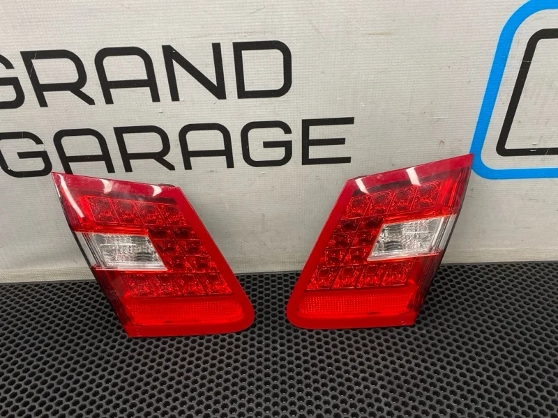 Задние фонари Mercedes-Benz E-Class 2009 A2128200764 W212 272.952 3.0