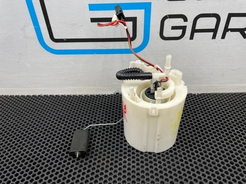 Насос топливный Volkswagen Tiguan 2012 5N0919087H 5N2 CCZD 2.0