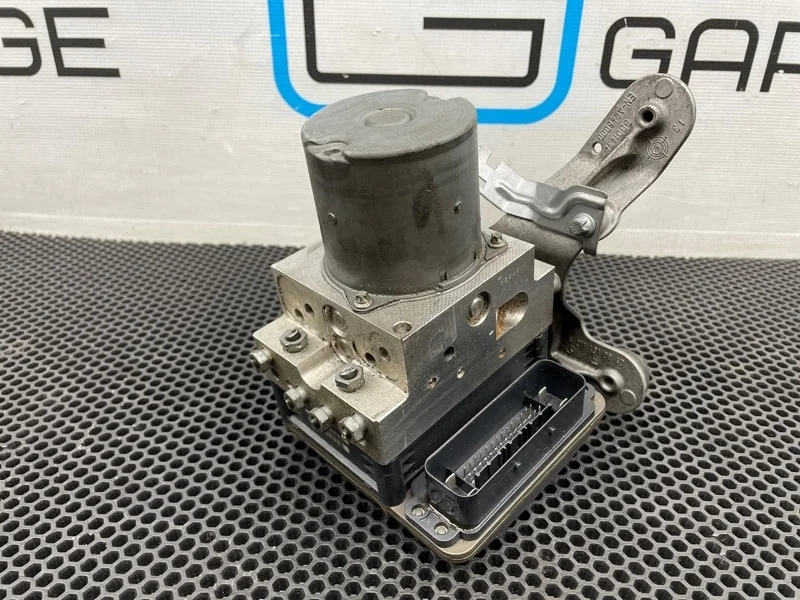 Блок ABS Mercedes-Benz Cls-Class 2006 A2114312012 W219 272.964 3.5