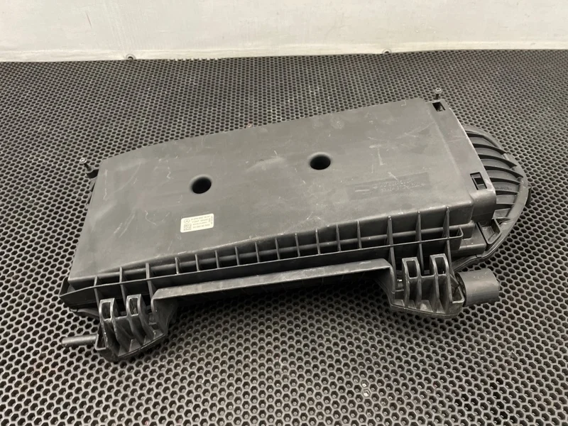Корпус воздушного фильтра Mercedes-Benz E-Class 2012 A2760901601 W212 276.952 3.5