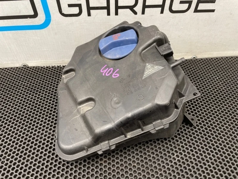 Бачок расширительный Porsche Cayenne 2006 7L0121407E 955 M02.2Y 3.2